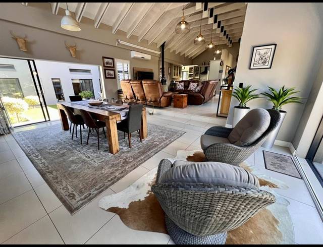 4 BEDROOM HOUSE FOR SALE IN MIDSTREAM ESTATE